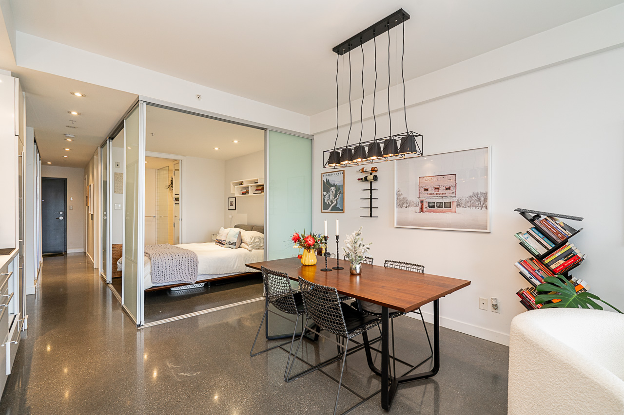 #417 – 256 E. 2nd Avenue